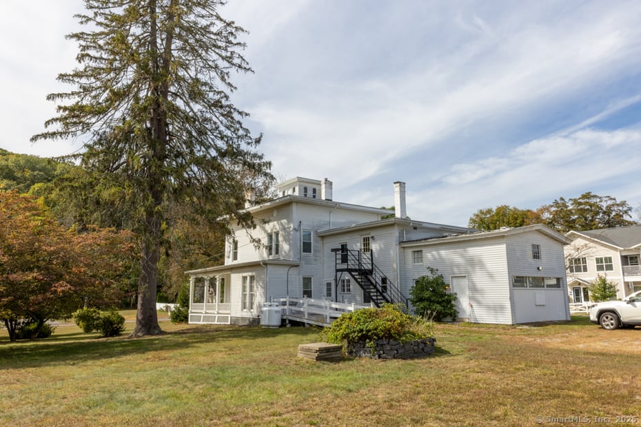 1572 Saybrook Road Photo 28