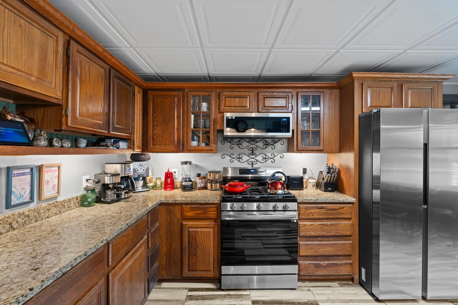 298 Kenyon Road Photo 9