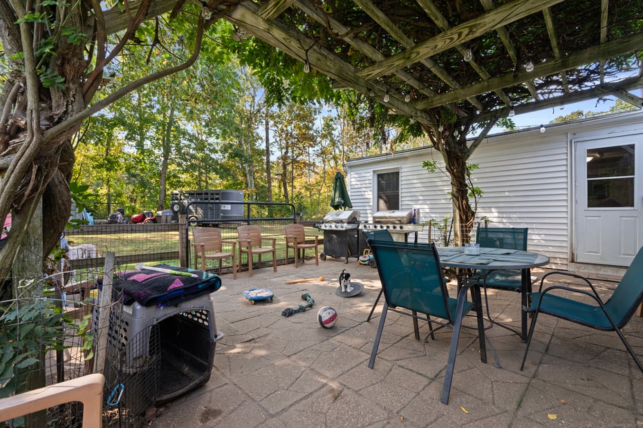 298 Kenyon Road Photo 31