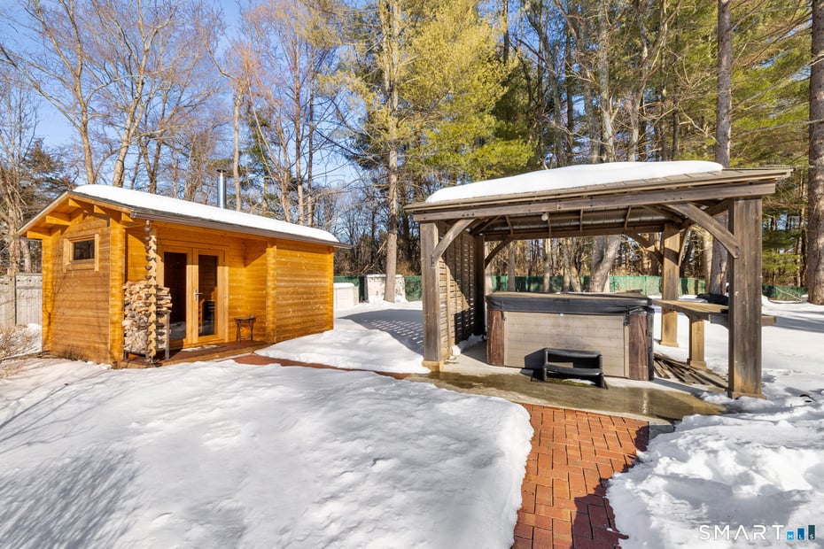 16 Robin Hood Lane Photo 7