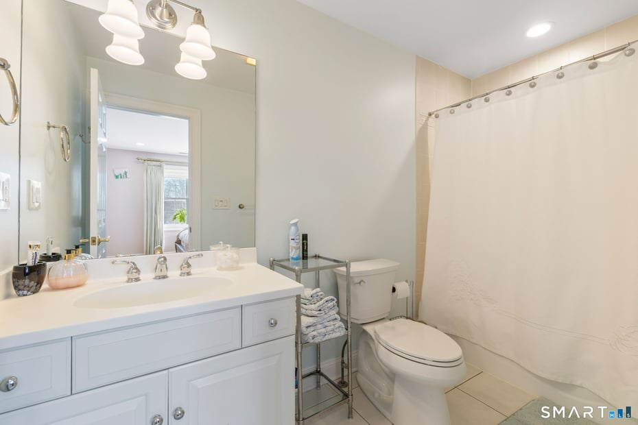 16 Robin Hood Lane Photo 23