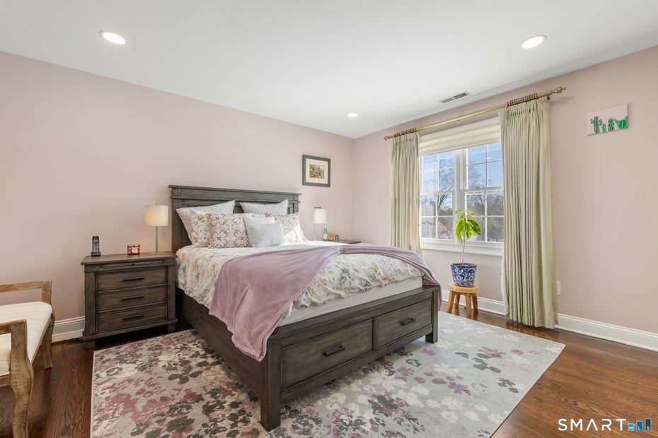 16 Robin Hood Lane Photo 25