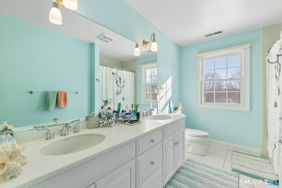 16 Robin Hood Lane Photo 27