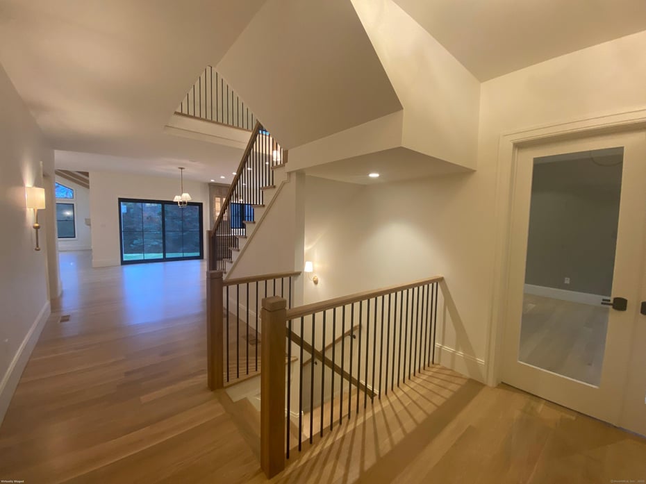 52 Westenhook Terrace Photo 10