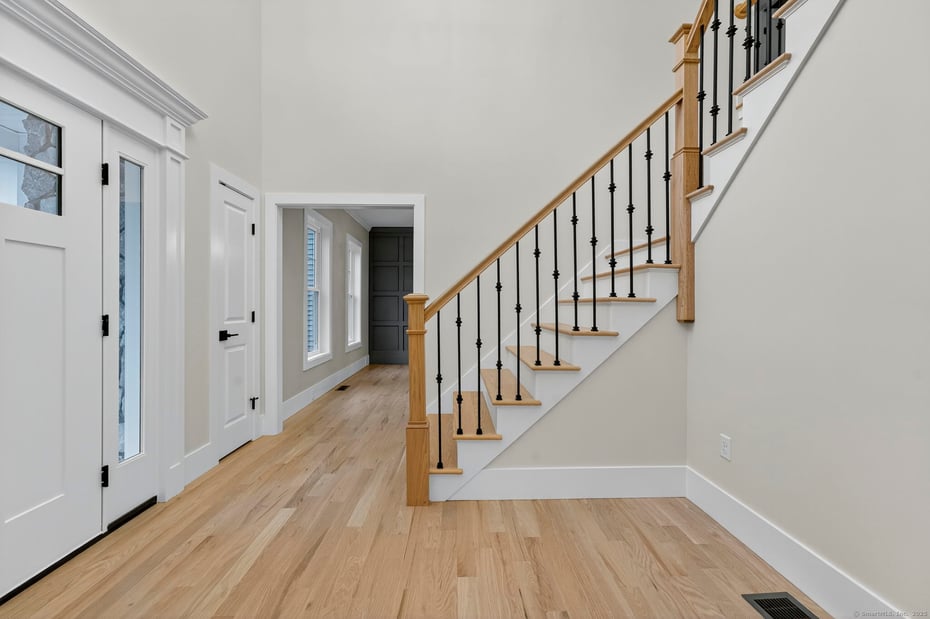 241 Old Farms Road Photo 18