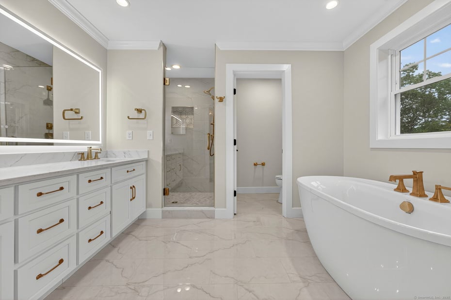 241 Old Farms Road Photo 22