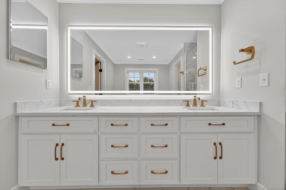 241 Old Farms Road Photo 24