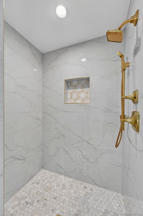 241 Old Farms Road Photo 25