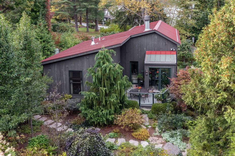 107 Island Trail Photo 1