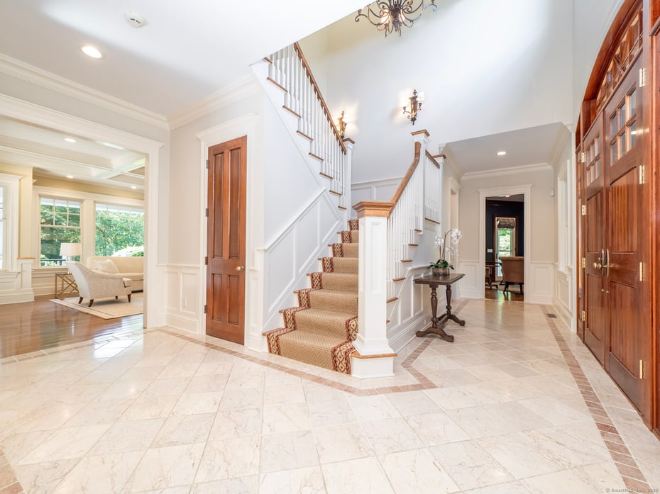 55 Tanners Drive Photo 3