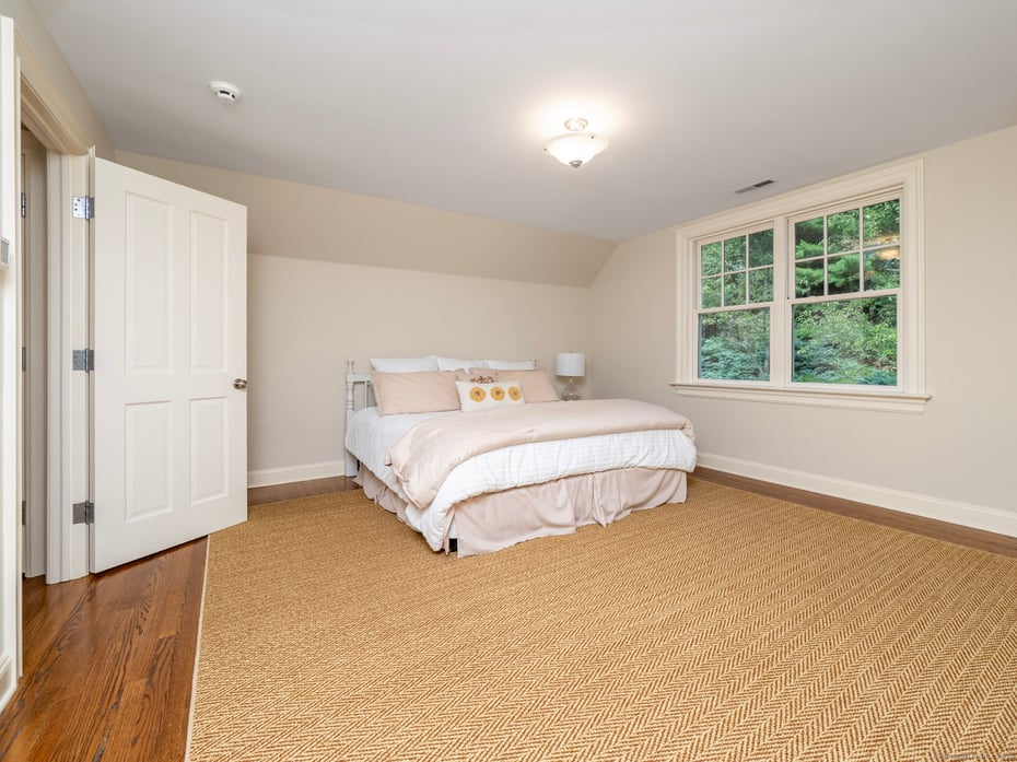 55 Tanners Drive Photo 25