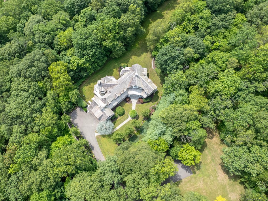 55 Tanners Drive Photo 36