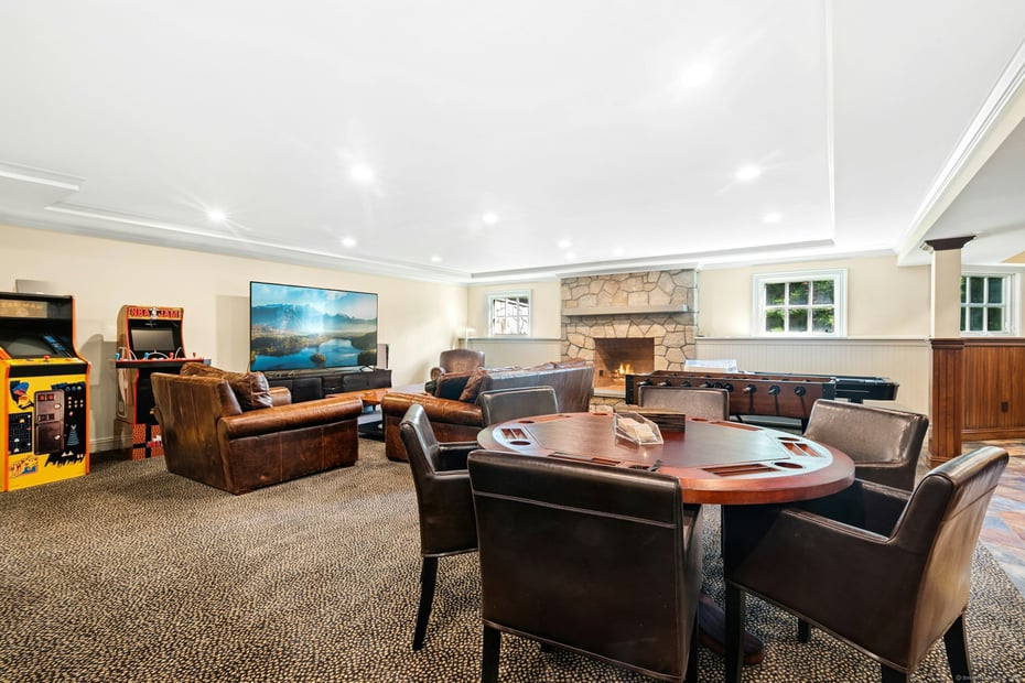 76 Lords Highway Photo 27