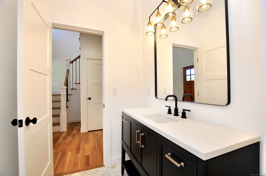 152 East Hill Road Photo 10