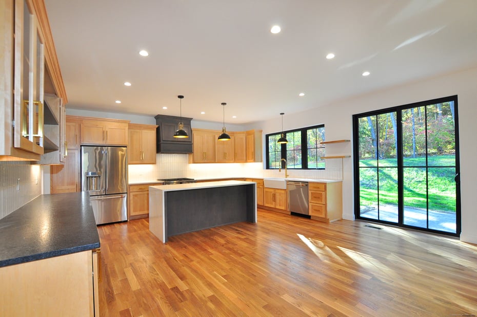 152 East Hill Road Photo 13