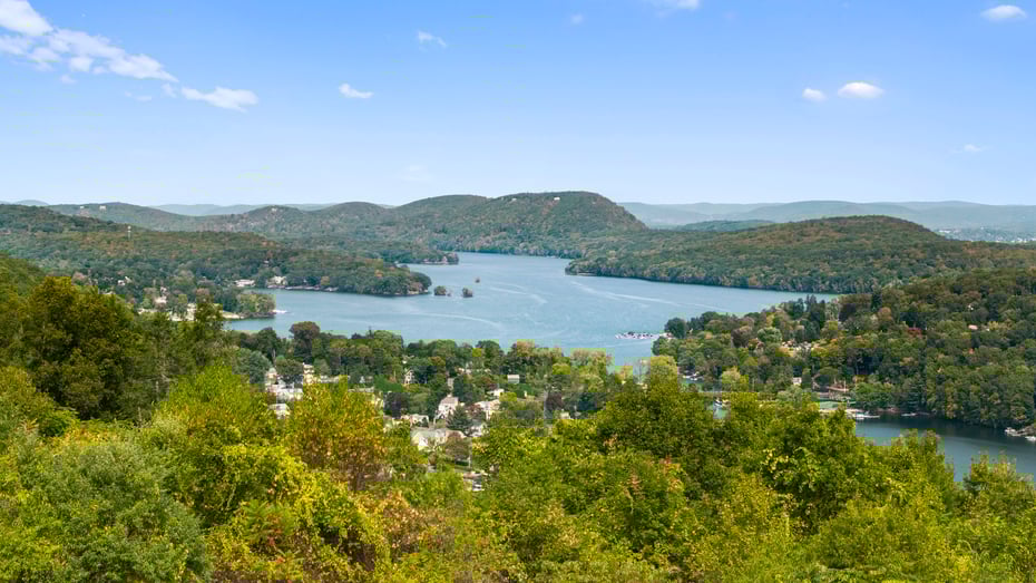 11 Hillcrest Drive Photo 8