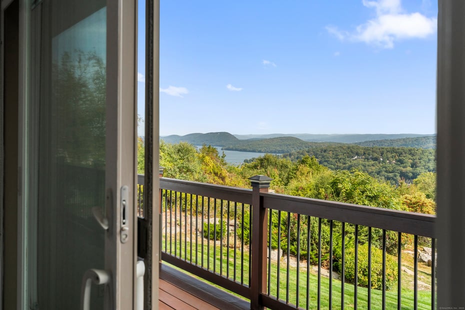 11 Hillcrest Drive Photo 25