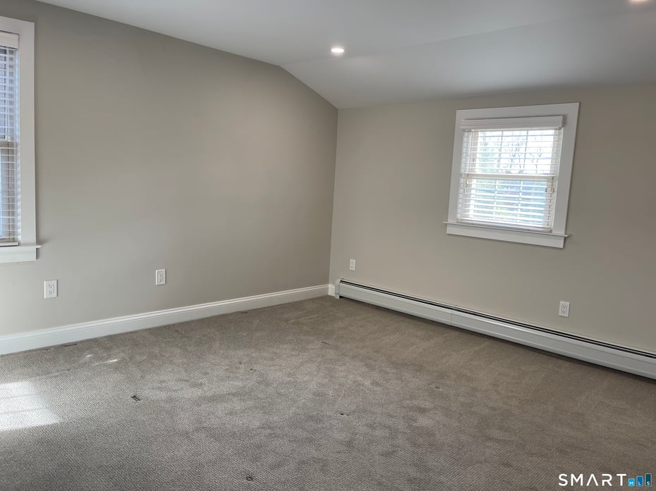 31 Ledge Avenue  #2 Photo 22