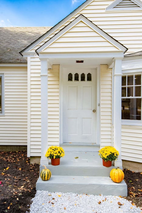 79 Middlesex Avenue Photo 3