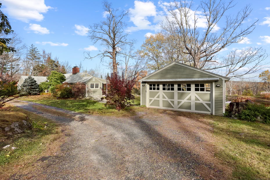 123 Goshen East Street Photo 32