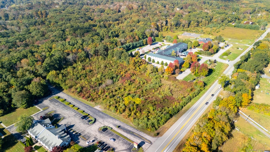 399 Norwich Westerly Road Photo 10