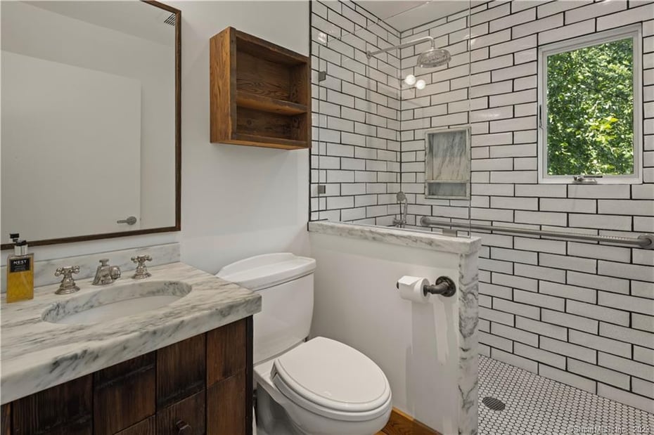 4 Good Hill Road Photo 18