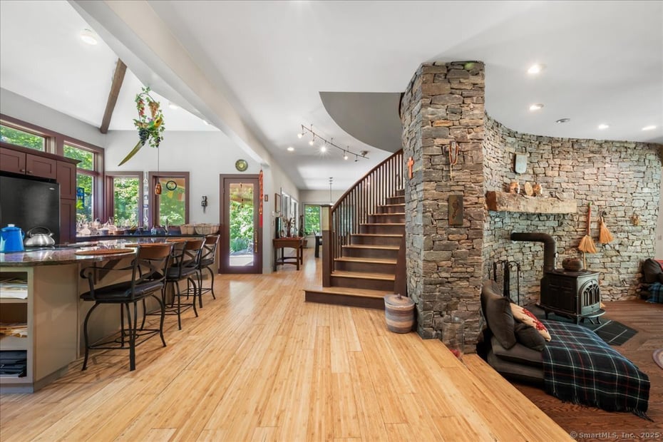 39 Hewitt Road Photo 2