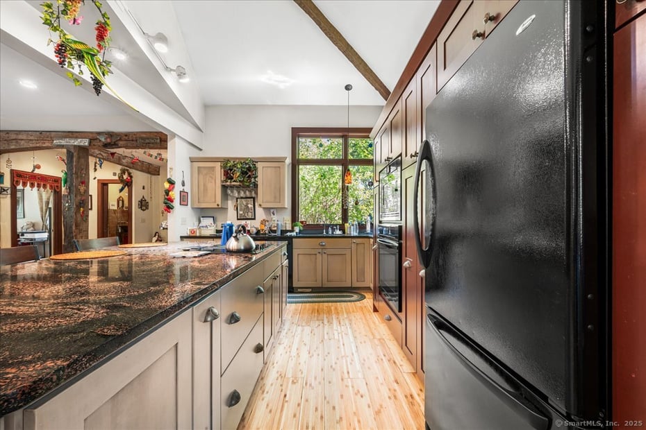 39 Hewitt Road Photo 9