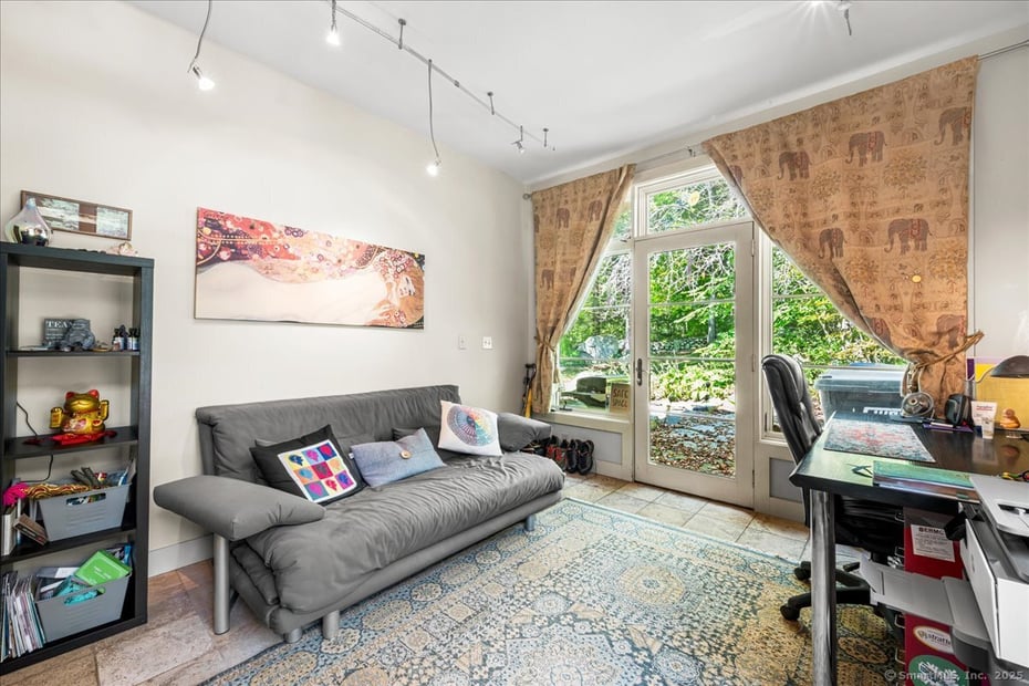 39 Hewitt Road Photo 20