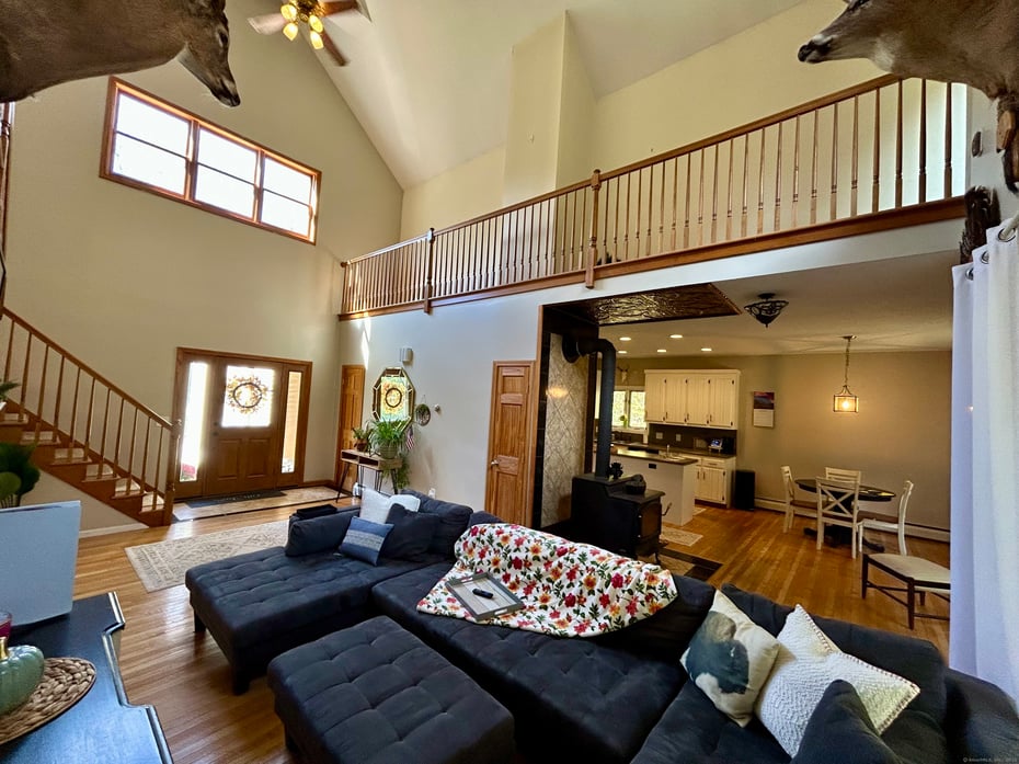 106a Pinney Street Photo 12