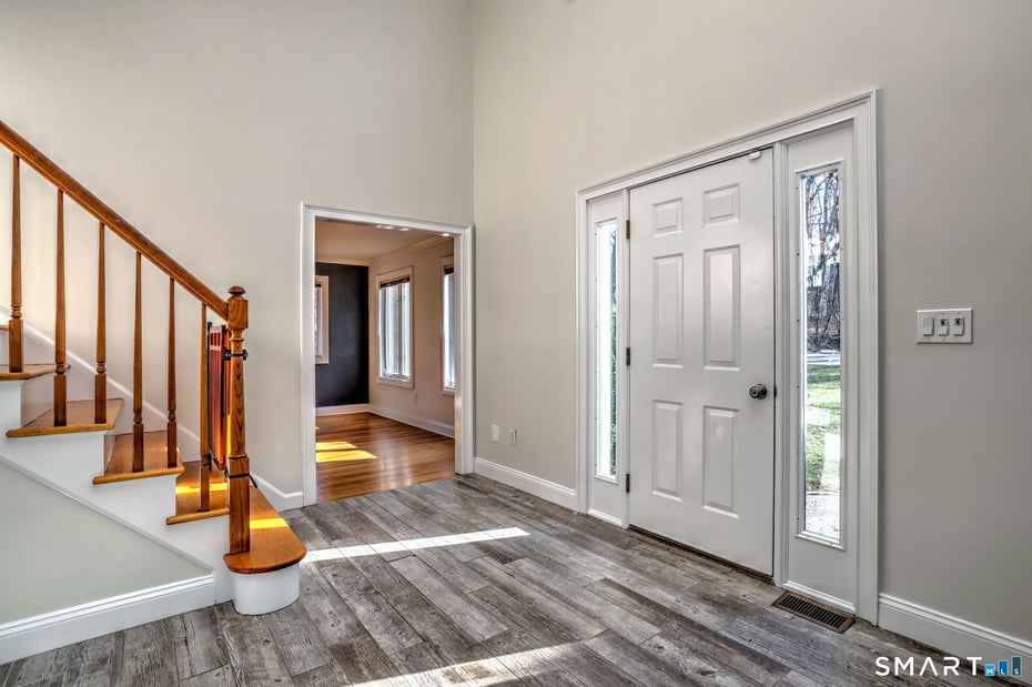 84 Chelsea Court Photo 25