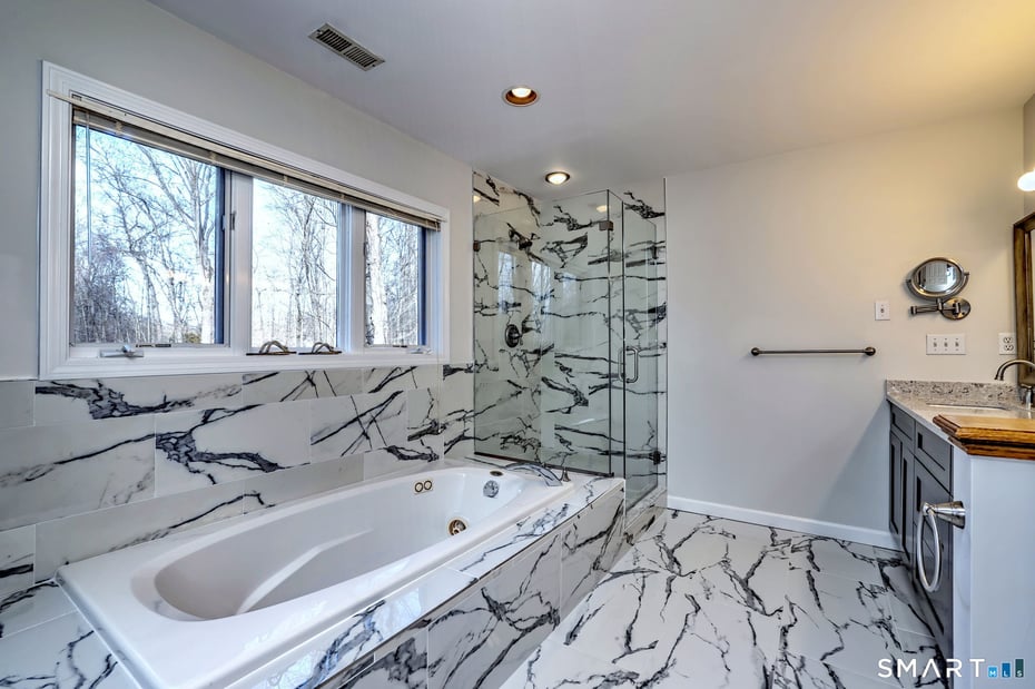 84 Chelsea Court Photo 28