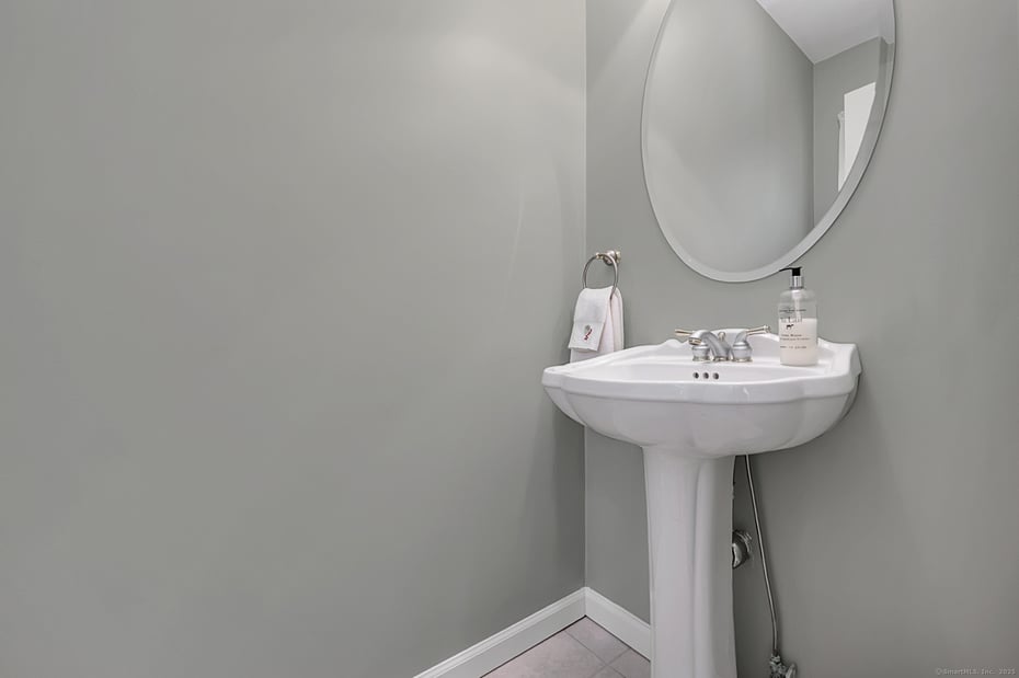 20 Cowles Road Photo 33