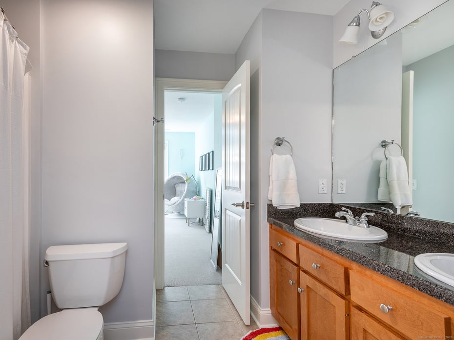 8 Sherbrook Drive Photo 24