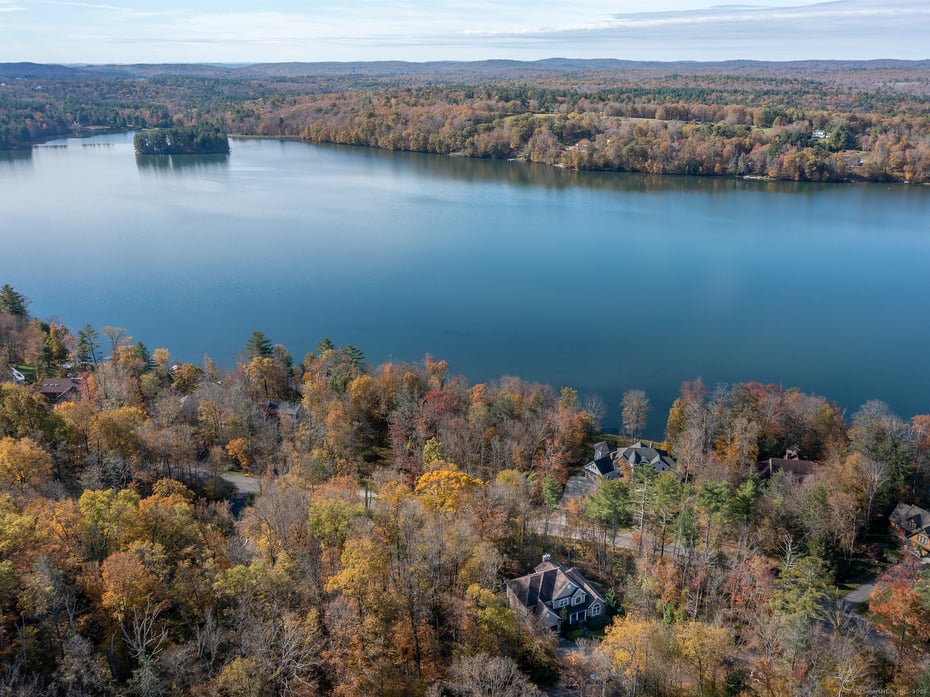 8 Sherbrook Drive Photo 35