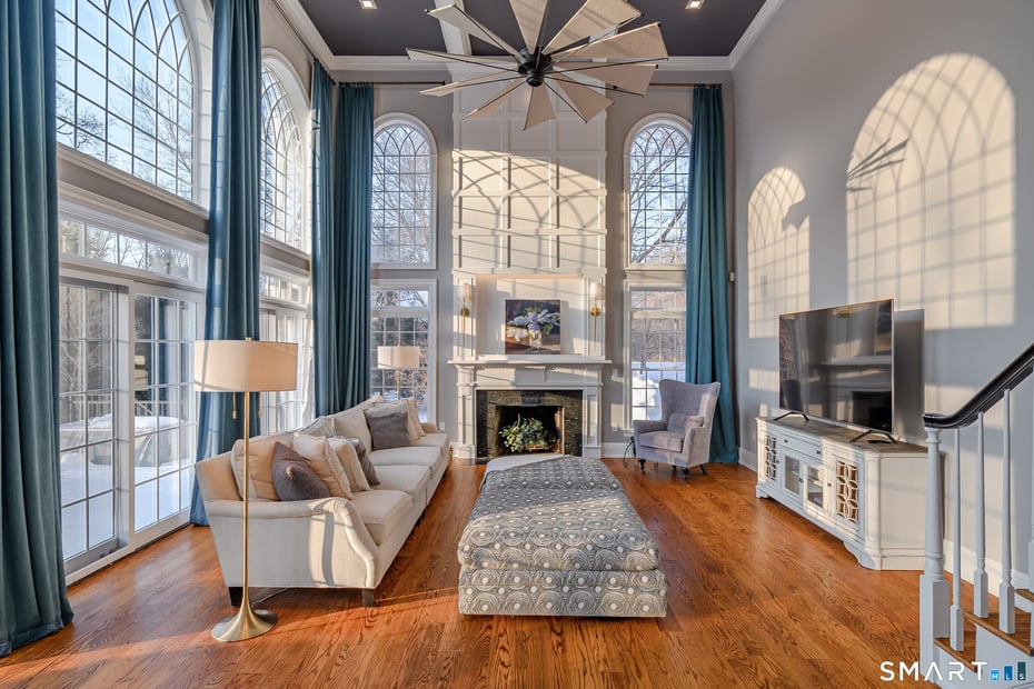 14 Merlins Lane Photo 5