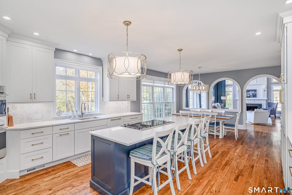 14 Merlins Lane Photo 10