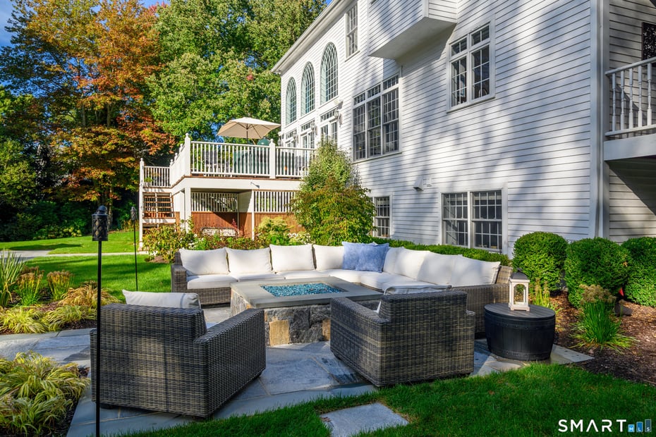 14 Merlins Lane Photo 36