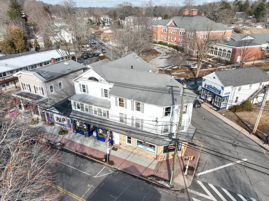 163 Main Street Photo 4