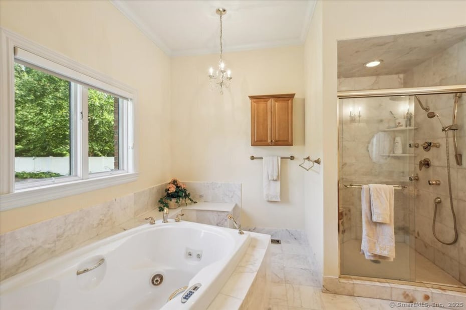 24 Hunting Ridge Drive Photo 19