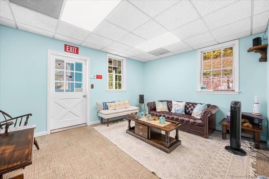 620 Norwich New London Turnpike Photo 15