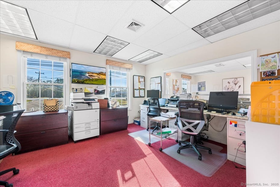 620 Norwich New London Turnpike Photo 16