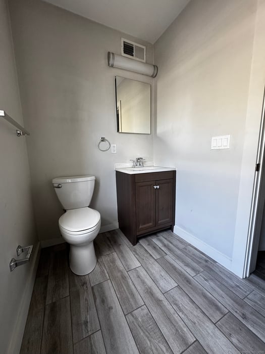 1435 State Street Photo 8