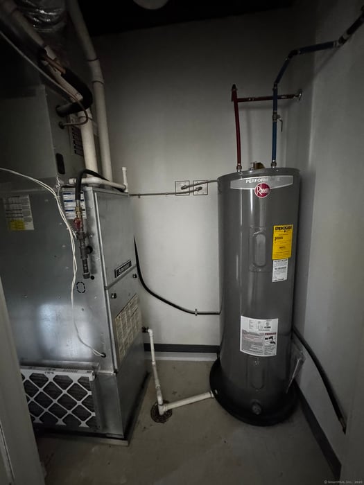 1435 State Street Photo 10