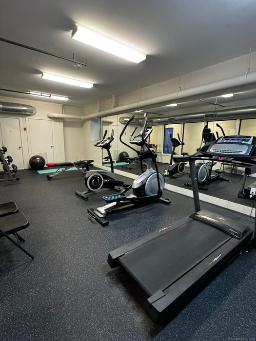 1435 State Street Photo 17