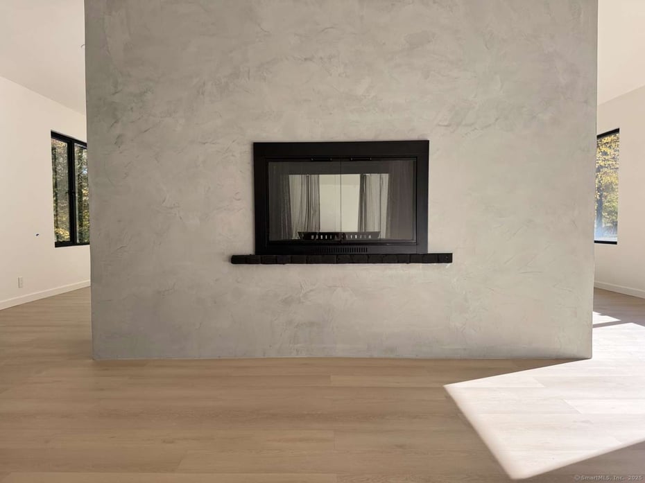 11 Coachman Lane Photo 7