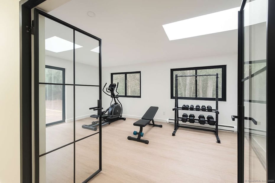 11 Coachman Lane Photo 21