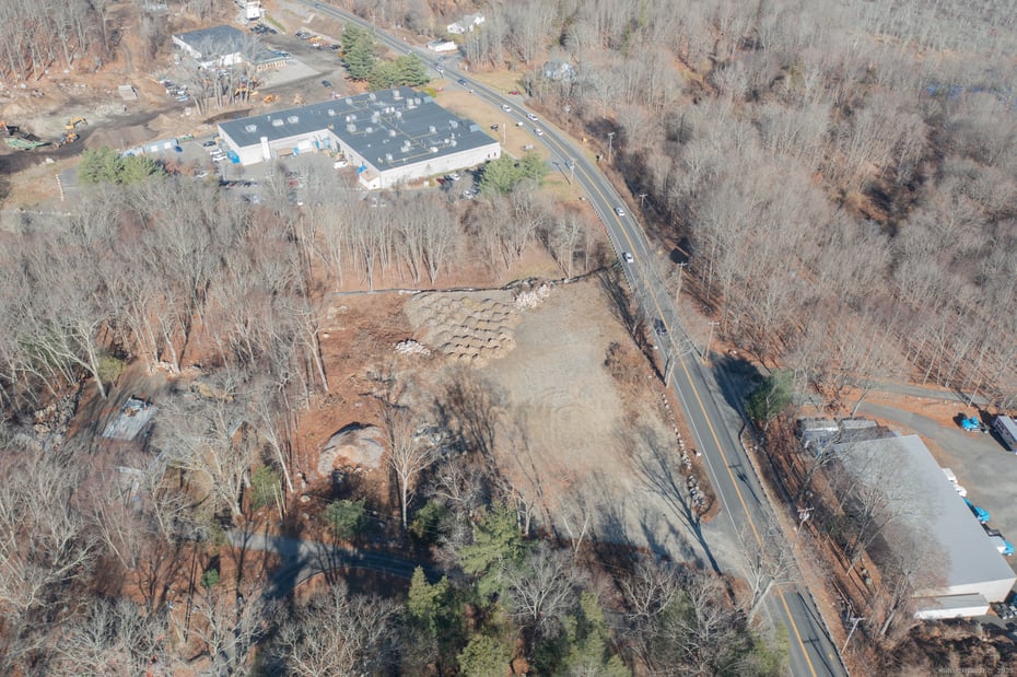 909 Main Street Photo 6