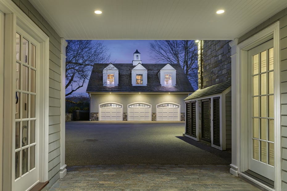 384 West Lane Photo 31