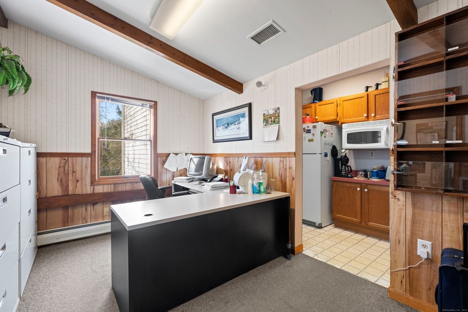 1204 North Road Photo 20